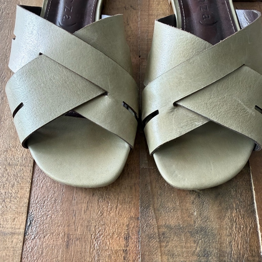 Anthropologie Vincenza Slide Sandal - size 7